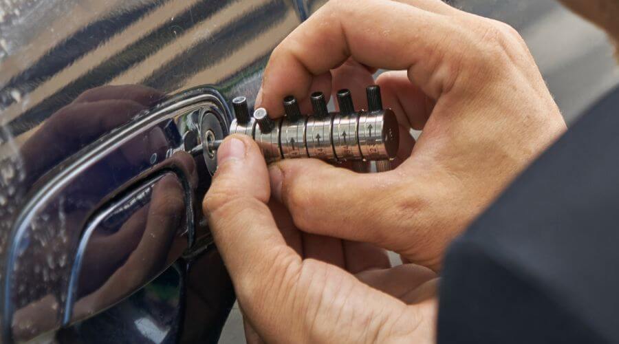 Local Siding Services in Roslindale, MA